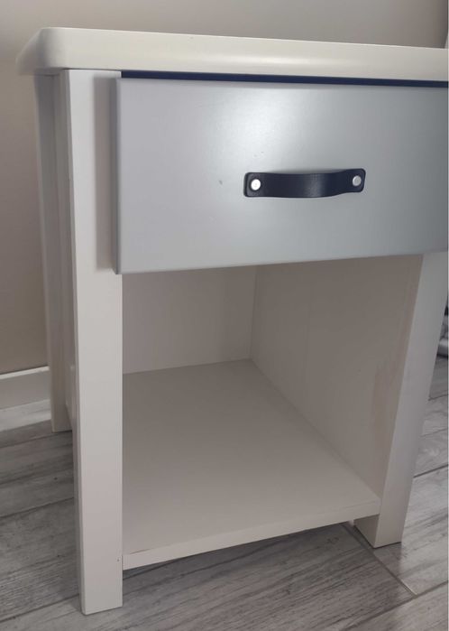 Szafka nocna z szufladą