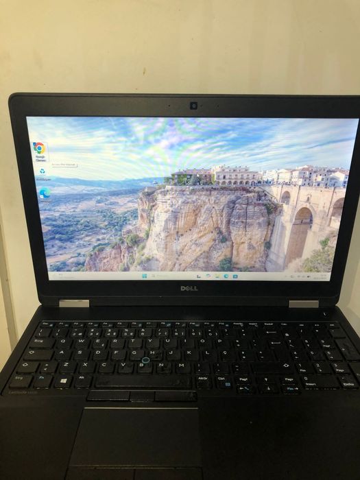 PC Portátil Dell 8GB RAM e 250GB – Bom Estado