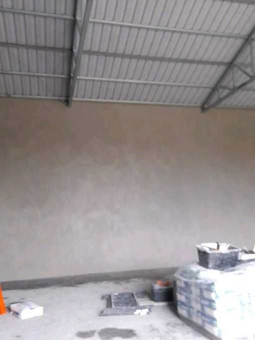 Tynki maszynowe cementowo wapienne