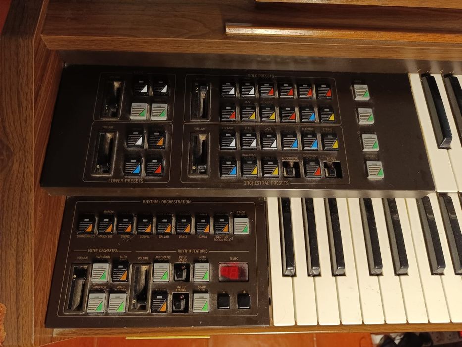 Órgão/Piano elétrico vintage