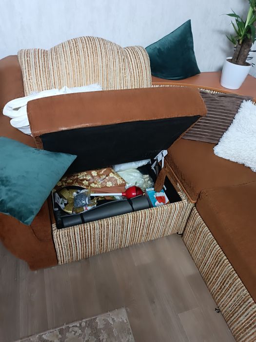 Продам мягкий уголок