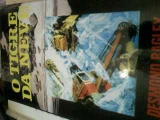 O Tigre da Neve de Desmond Bagley