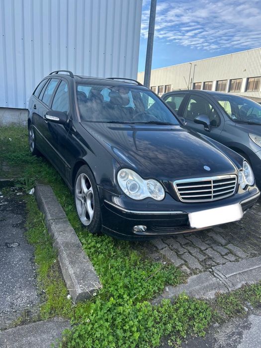 Mercedes C220CDI XENON Para Peças