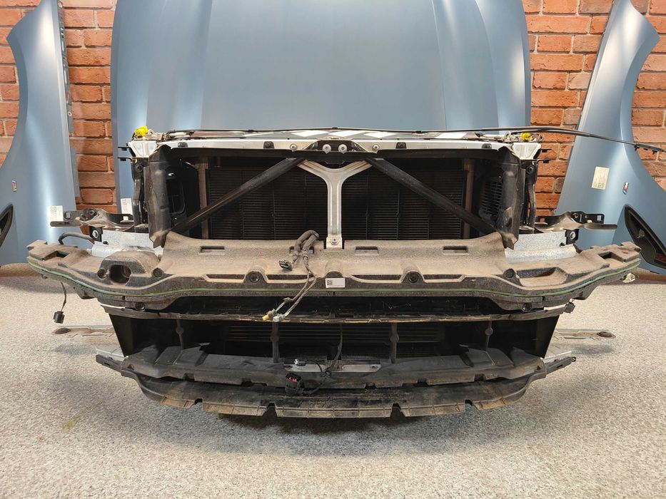 BMW M8 F91 F92 F93 8 G14 G15 G16 Передня панель телевізор