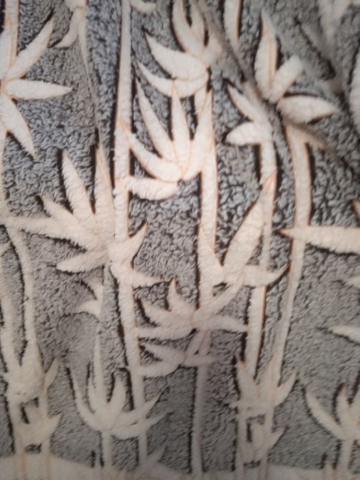 Продам плед бу 150/180 см