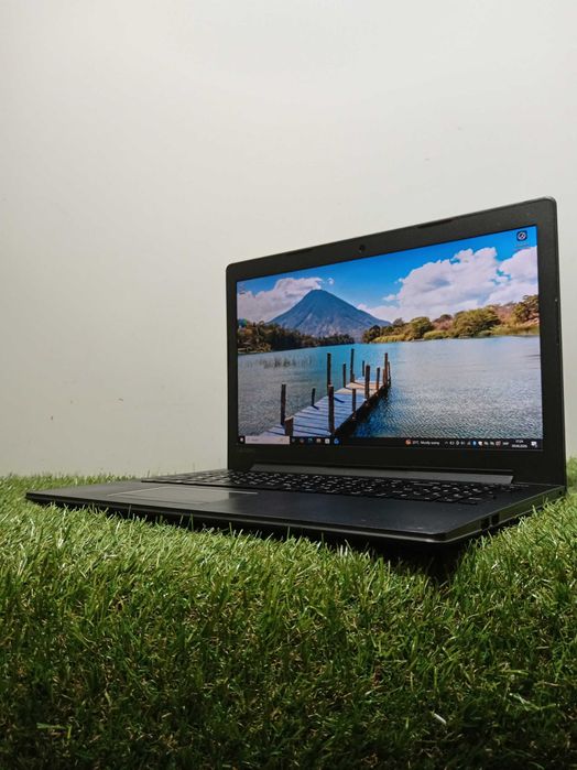 Ноутбук Lenovo Діагональ 15.6 (i3-6006U / 8 DDR4 / 120 SSD / IPS / 940MX 2 ГБ) Гарантія!