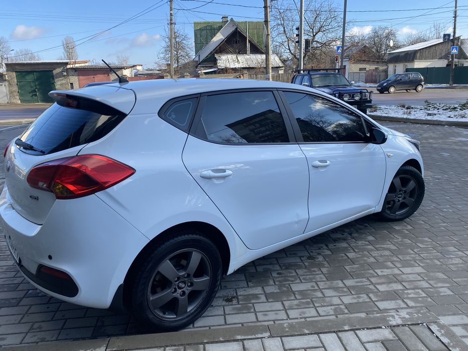 Kia Ceed 2013 1.6 CRDI