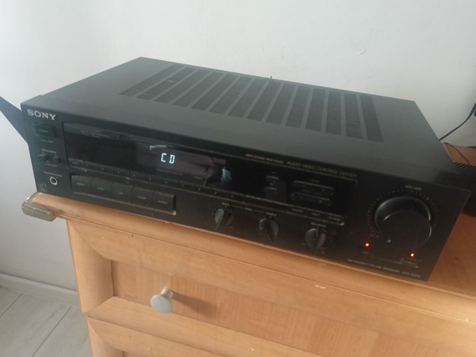 Amplituner Sony - mocny bass i dobre brzmienie. 100% sprawny