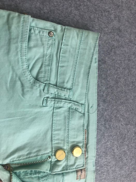 Spódnica r. M/L piękny kolor miętowy