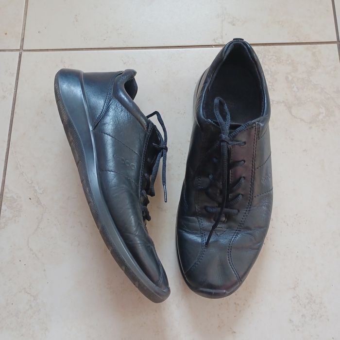 Buty ECCO skórzane lekkie 42