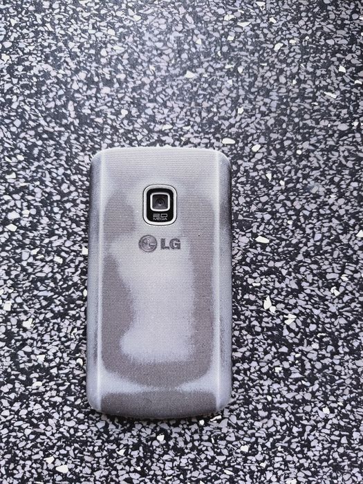 Telefon LG sprawny