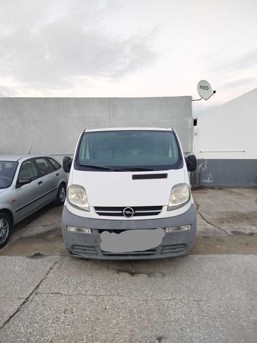 Opel vivaro longa