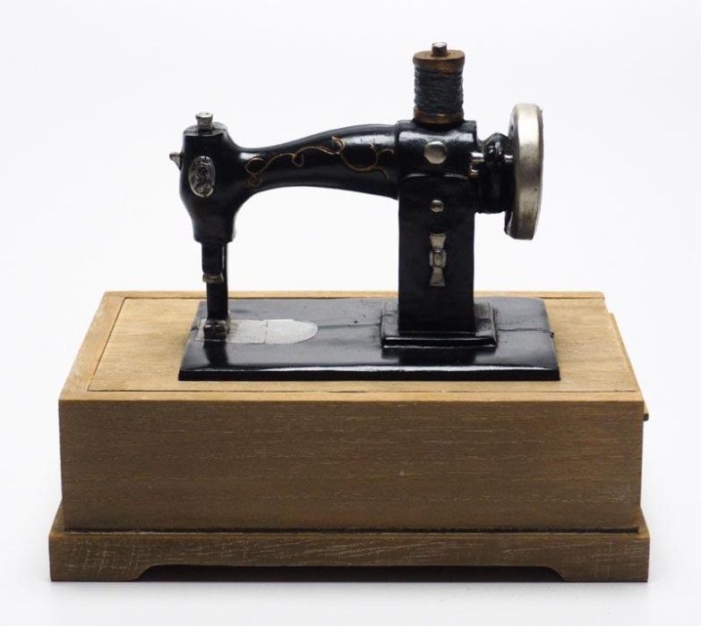 Máquina de Costura Vintage