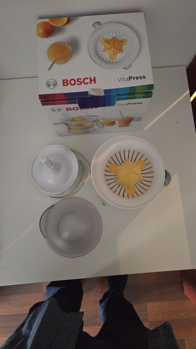 Espremedor de Citrinos Bosch MCP3000N de 25 W e de 800 ml - Branco