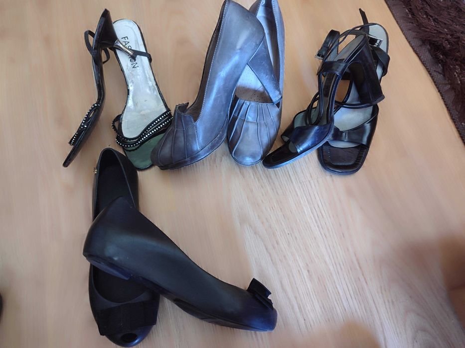 Sapatos e sandálias