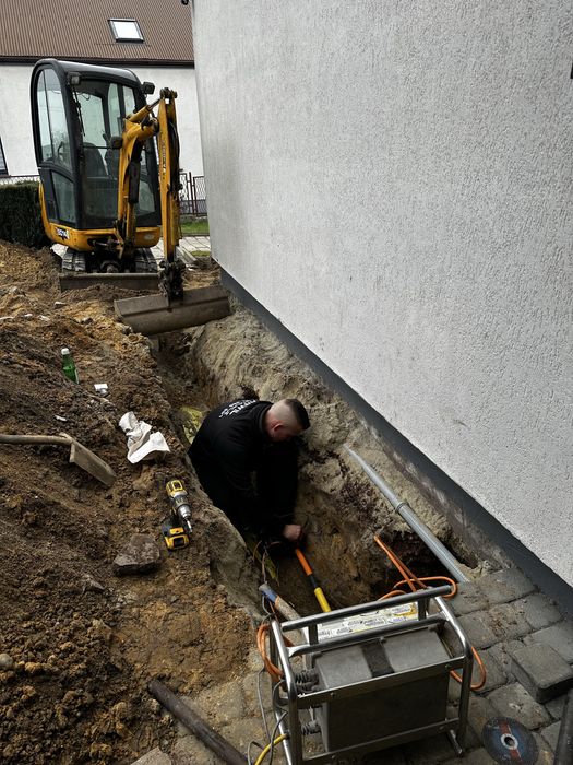 Przyłącza Wodne Gazowe Kanalizacyjne Wykopy Mini Koparka