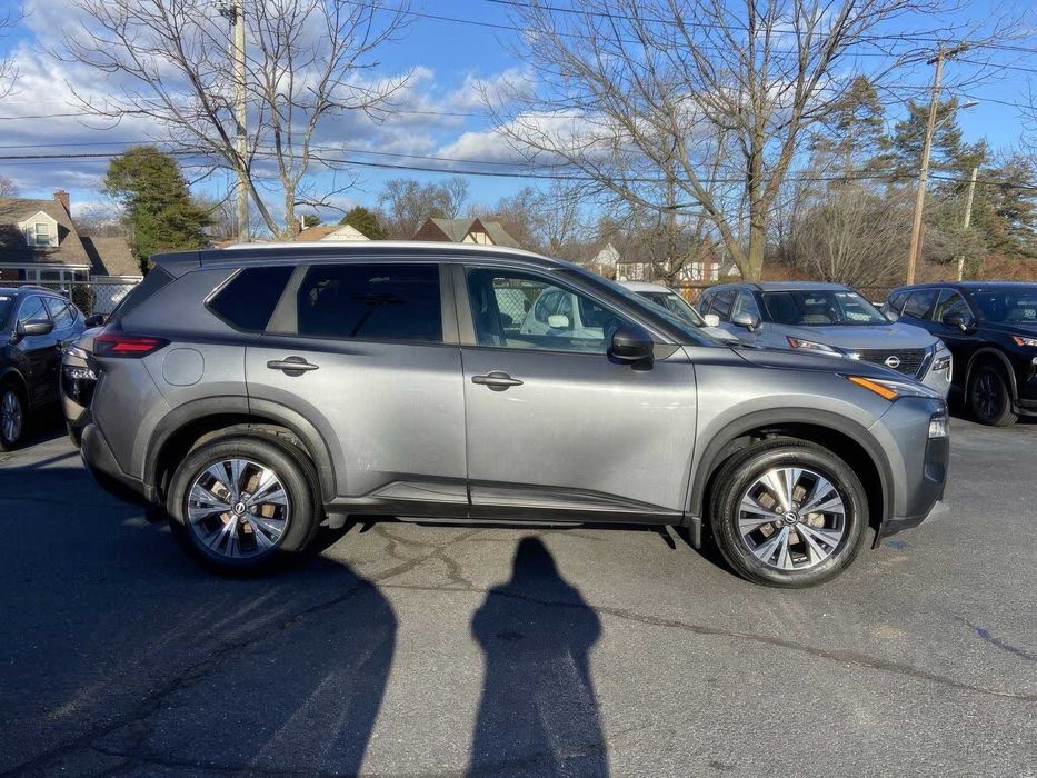 Nissan Rogue SL      2021