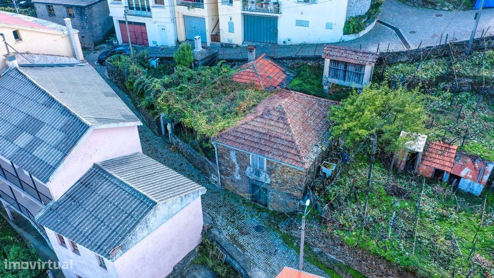 Moradia T1 para venda — Louredo E Fornelos, Vila Real