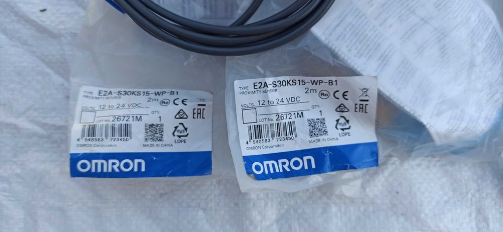 Індуктивний датчик Omron E2A-S30KS15-WP-B1 (M30, PNP NO)