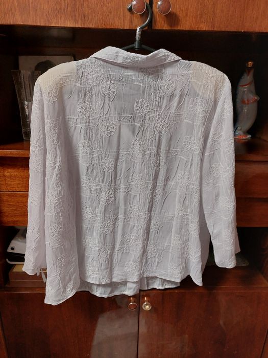 Блузки білі різні 52 -54р