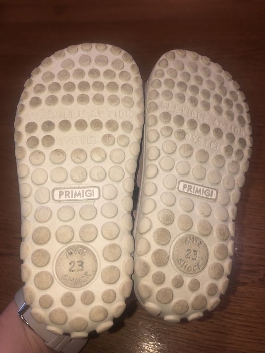 Buty primigi rozmiar 23