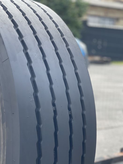 Шина Вантажна 1шт 385/65 R22.5 Hankook Smart TH31