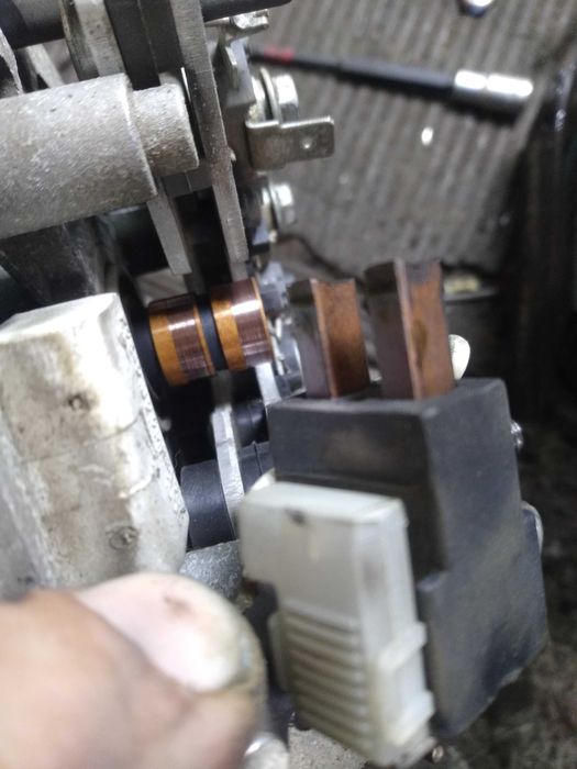 генератор газель волга 406-3701010 14 вольт 110 ам. бу.