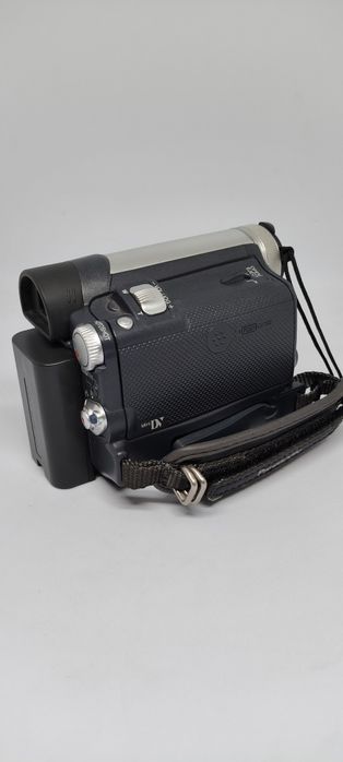Видеокамера Panasonic NV-GS11