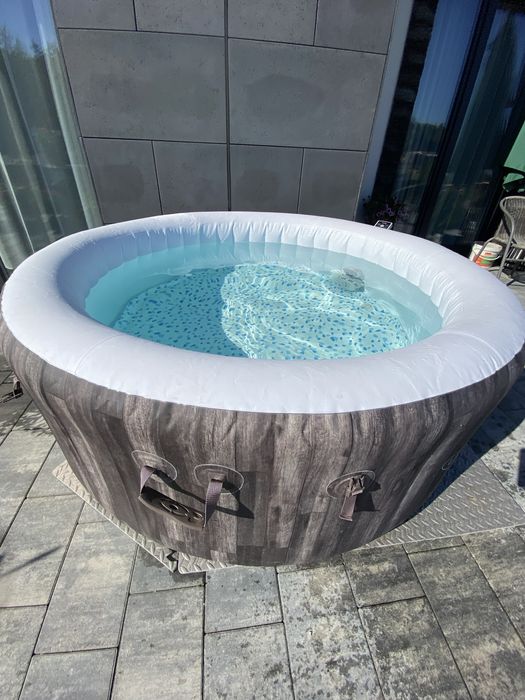 Jacuzzi ogrodowe 2osobowe Lay-z-spa bahamas