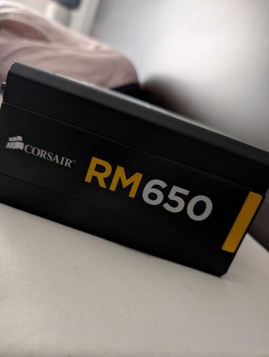 Fonte de alimentação Corsair RM 650
