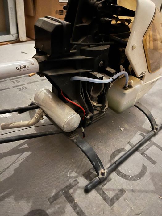 Helicóptero gasolina