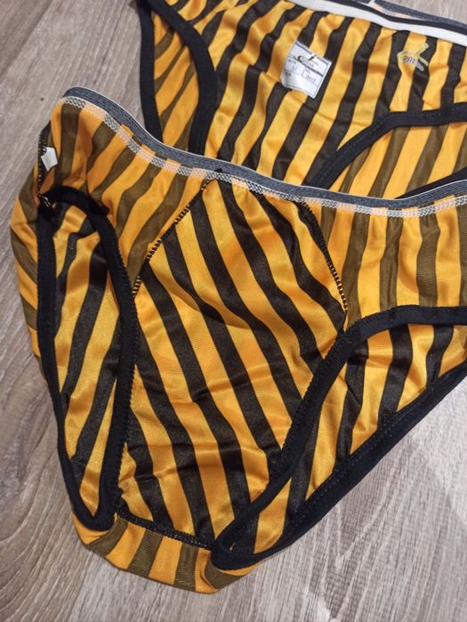 Плавки чоловічі М розмір