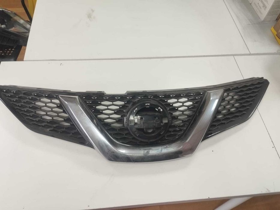 Grelha Nissan Qashqai 2013 J11