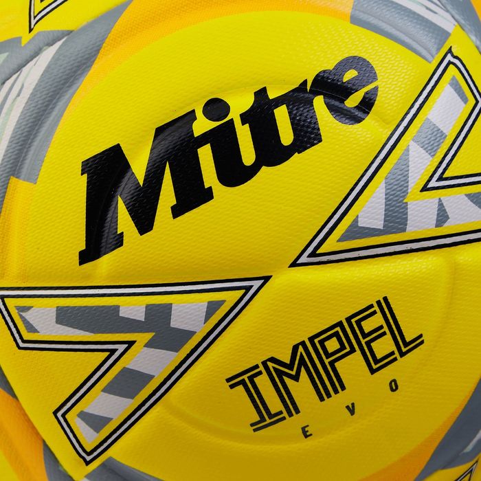 Футбольний м'яч Mitre 4