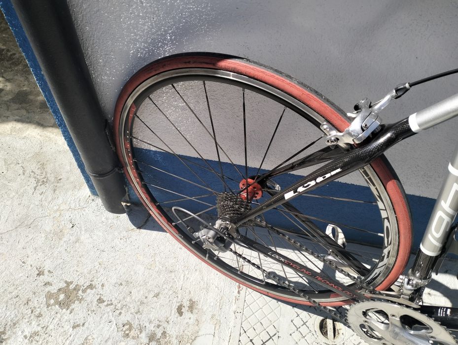 Bicicleta de carbono look