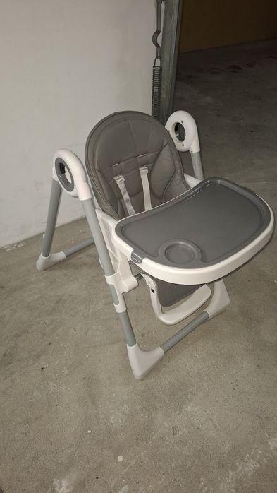 Cadeira de refeição
