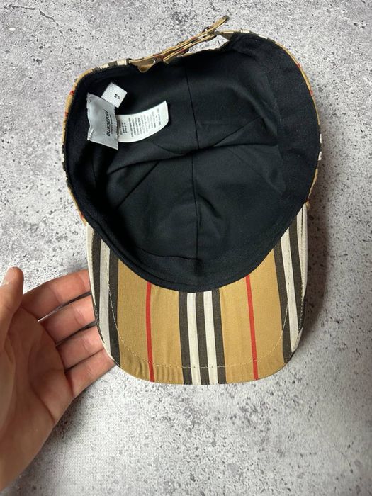 Оригінальна кепка Burberry
