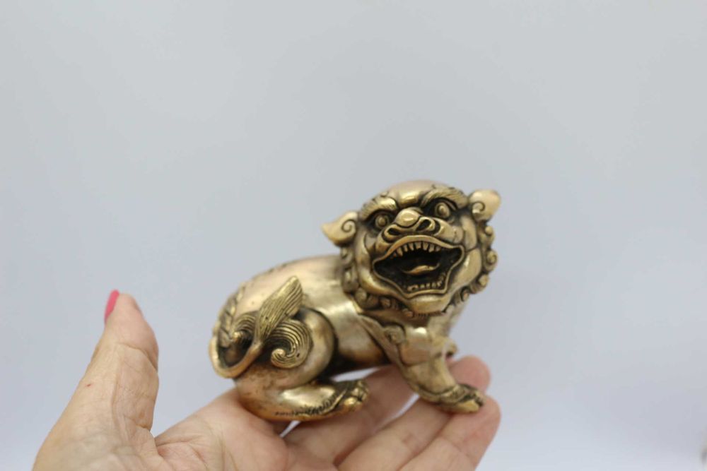 Par de estátuas de Leão / Cão Foo em bronze maciço chinesas XIX