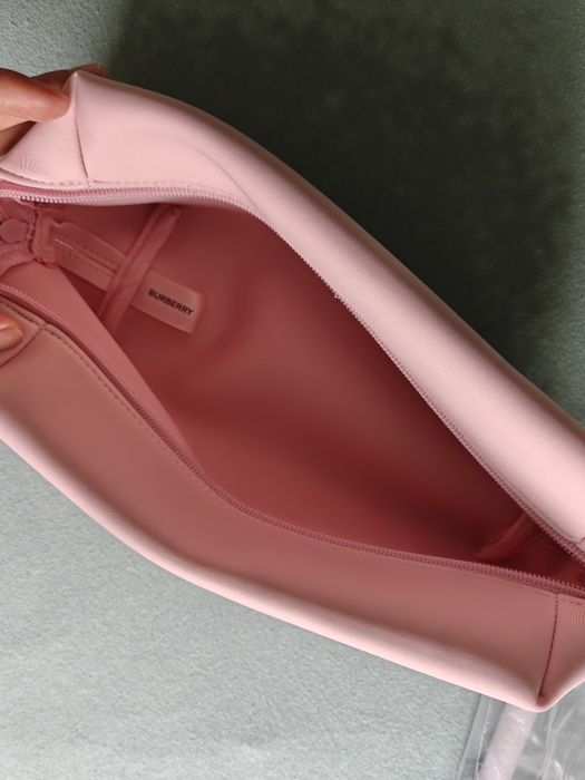 Zupełnie nowa różowa torebka Burberry kosmetyczna