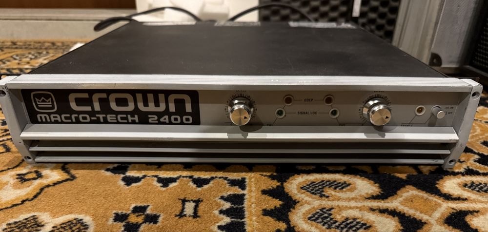 Wzmacniacz Crown Macro-tech 2400