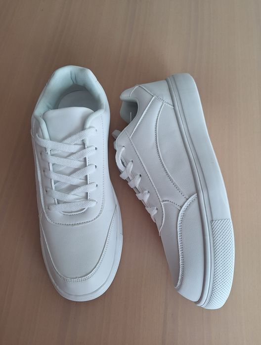 Białe damskie buty sportowe sneakersy  44,wkładka 28,3cm