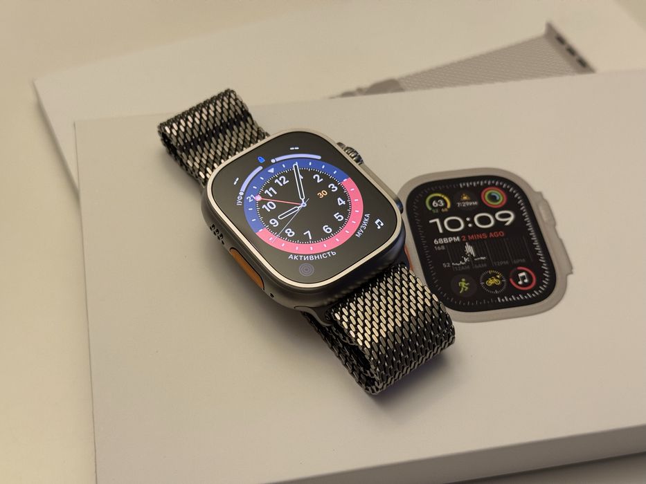 Apple Watch Ultra 2 Milanese GPS + Cellular 49mm Natural Titanium