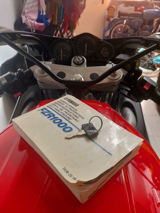YAMAHA FZR 1000 EXUP ESTADO COLECÇÃO  1990
