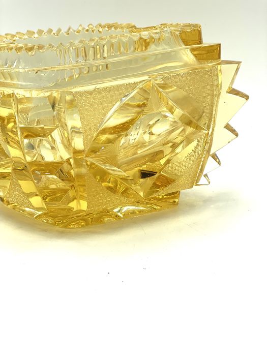 Vaso taça cristal facetado desenhada por Aimo Okkolin