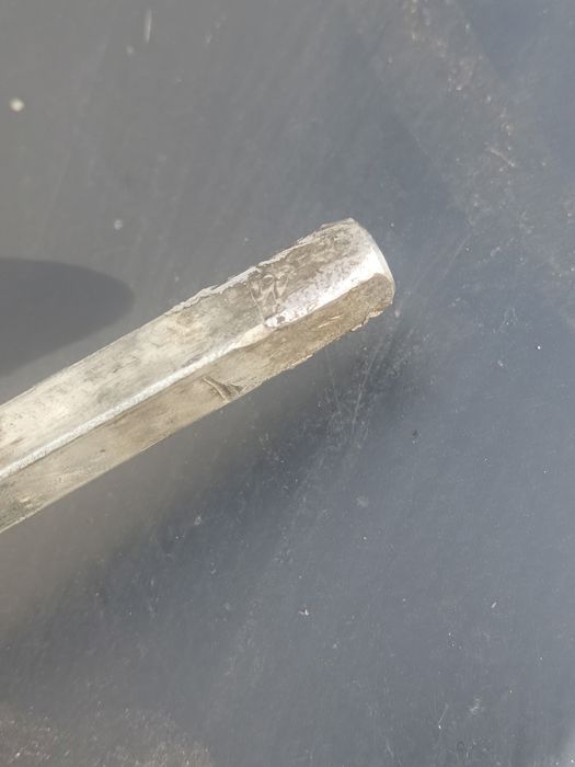 Uchwyt do bramy garażowej