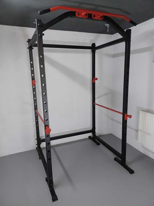 Wielofunkcyjna klatka treningowa rack z asekuracją