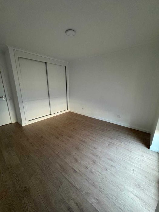 Apartamento T3, para arrendamento em Oliveira do Hospital