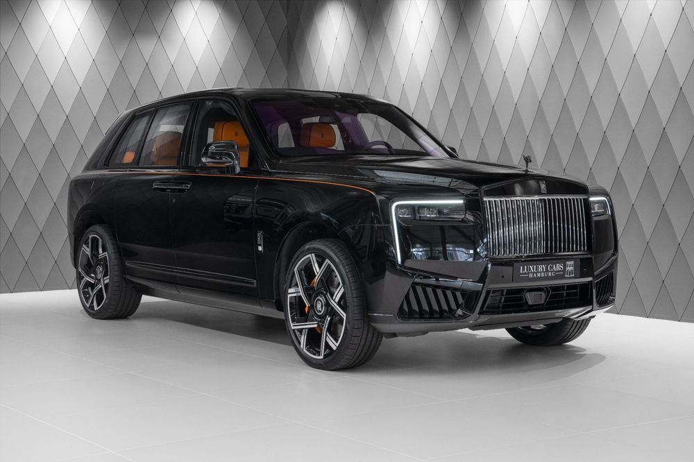 Rolls-Royce Cullinan Cullinan Black Badge 2026 Black/Orange , First Class, Starlight