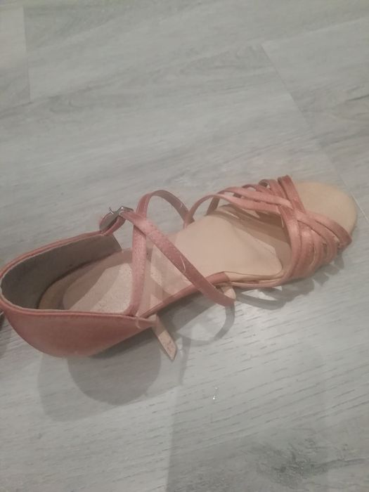 Buty do tańca towarzyskiego Akces