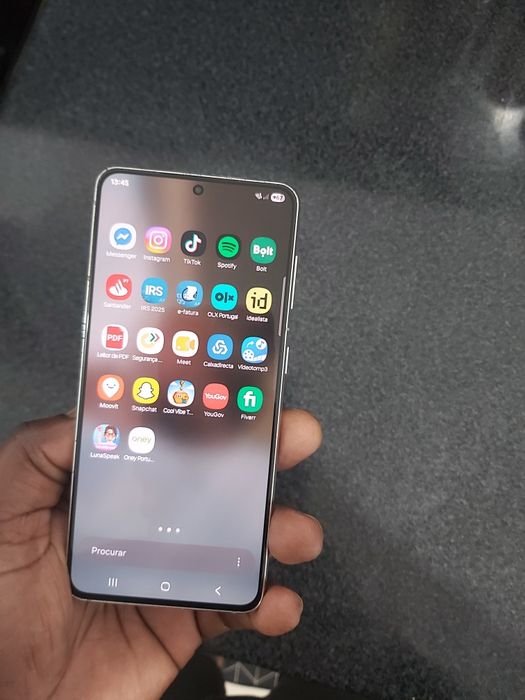 Vendo este samsung galaxy s21 128G de memória  por apenas 180€